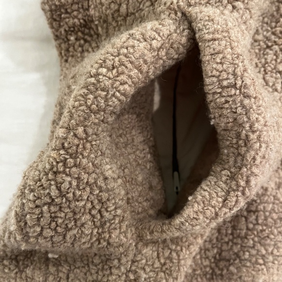 Outdoor Voices Megafleece 1/2 Zip Hoodie - Picture 7 of 7